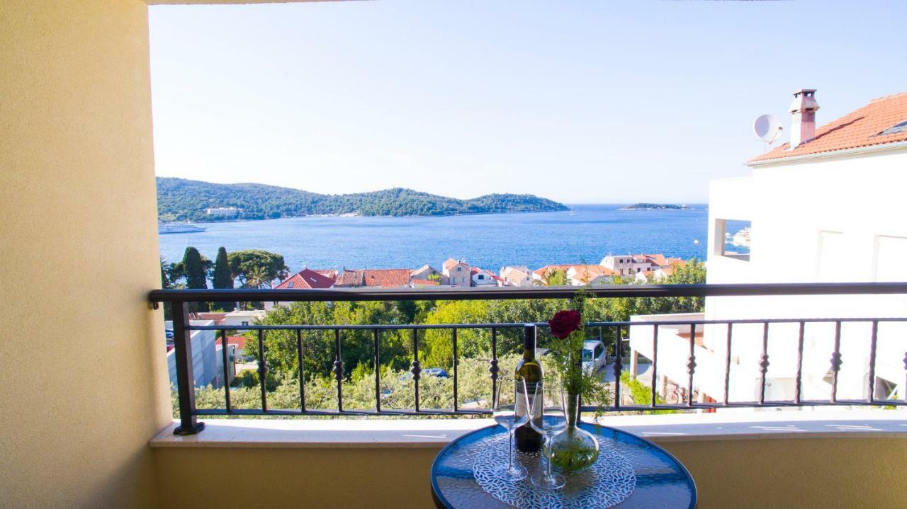 A Lovely And Cozy Room With A Breathtaking View Vis Buitenkant foto