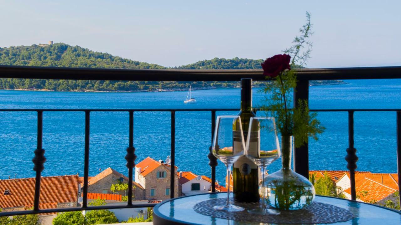 A Lovely And Cozy Room With A Breathtaking View Vis Buitenkant foto